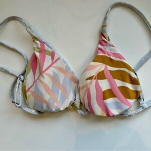 Billabong reversible bikini top, size M